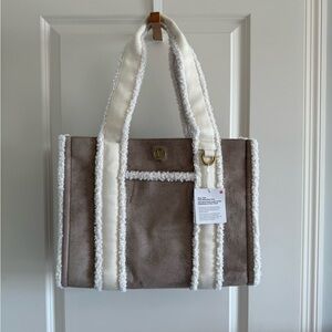 Lululemon Boxy Tote Bag 10L Faux Shearling Trim Oak/Ivory/Antique Brass NWT